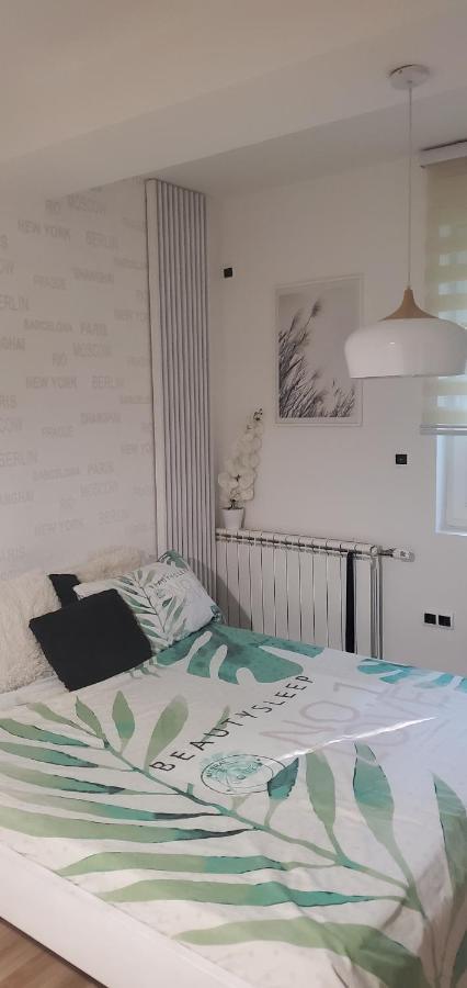 Sleep And Drive Suites Saraievo Exterior foto